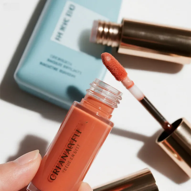 Приватни сјај усана у Кини